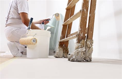 painter and decorator costs  A painter’s hourly rate varies from $65 to $105